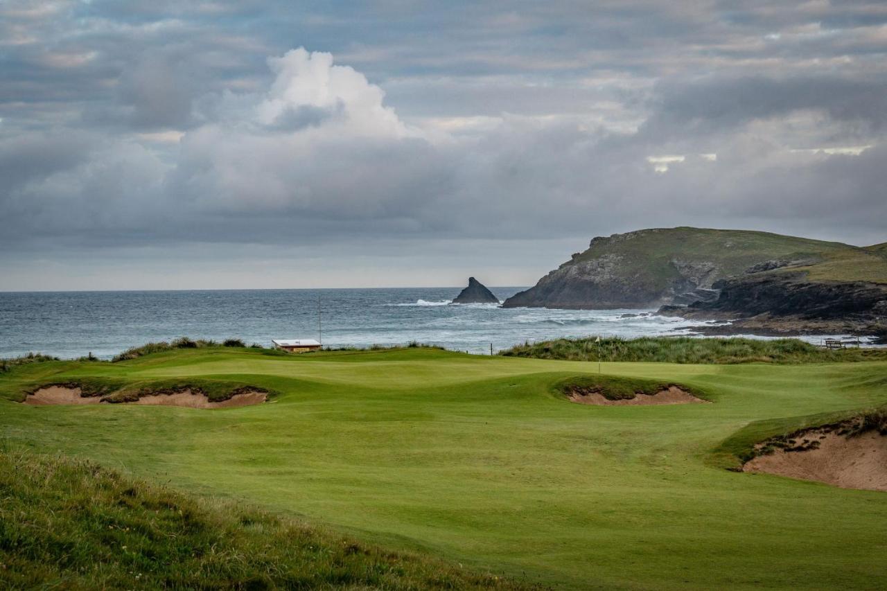 Trevose Golf And Country Club Hotel Padstow Exterior photo