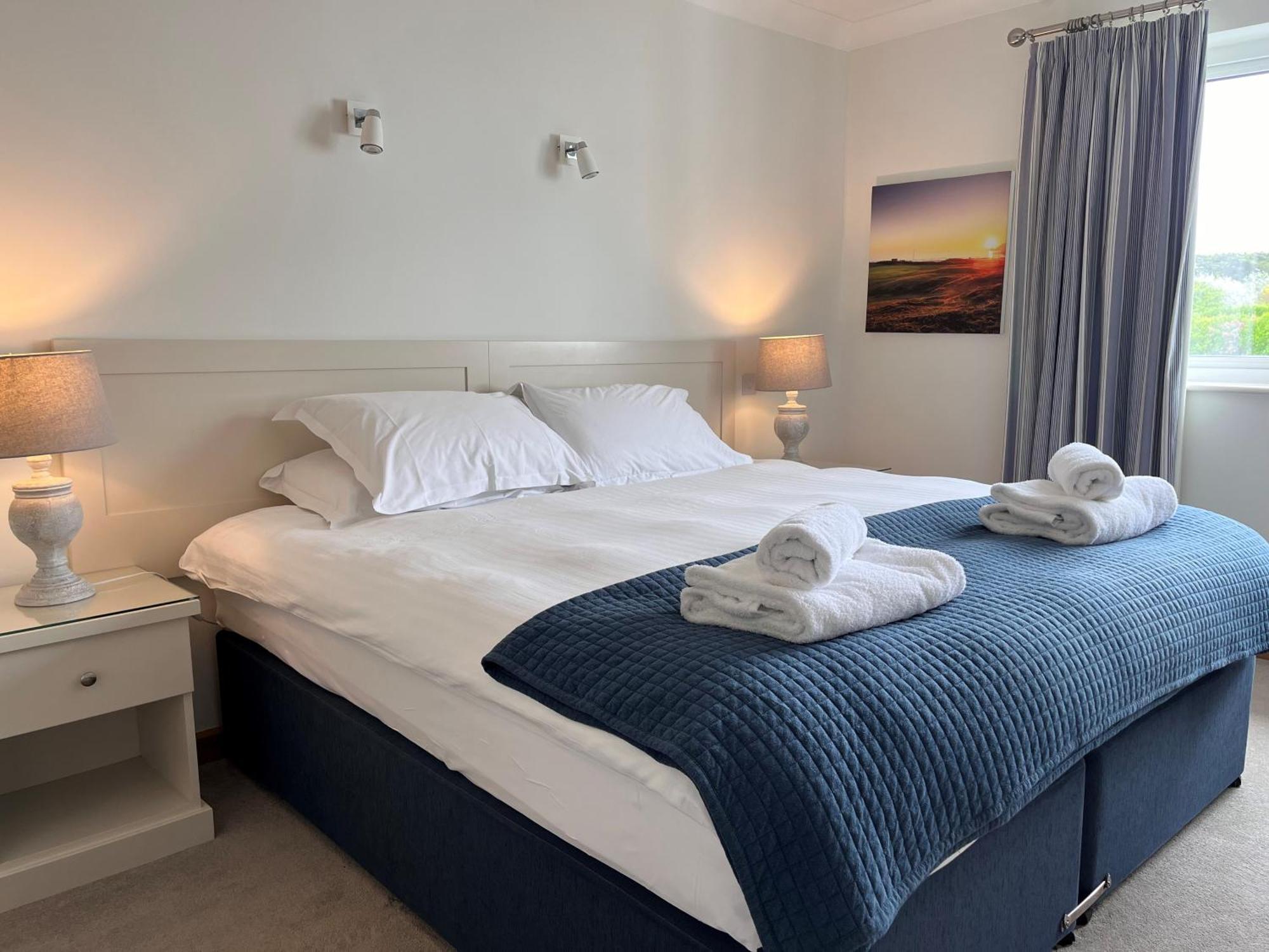Trevose Golf And Country Club Hotel Padstow Exterior photo